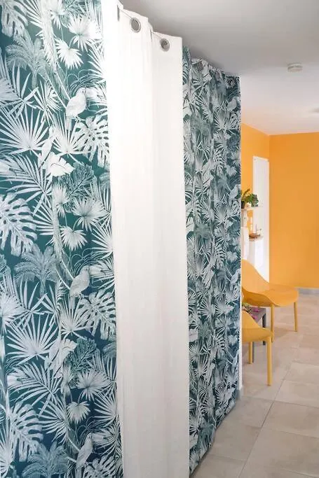 شقة Appartement 2 Chambres, Avec Jardin, Grande Terrasse, Barbecue, 8 Min Du Centre Ville فورت-دو-فرانس