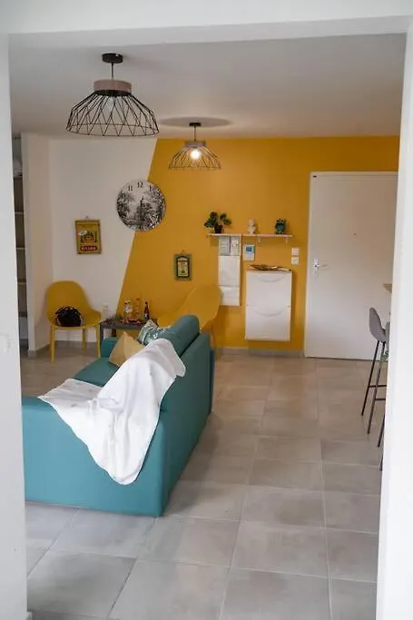 Appartement 2 Chambres, Avec Jardin, Grande Terrasse, Barbecue, 8 Min Du Centre Ville فورت-دو-فرانس 0*,